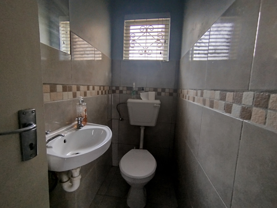 Commercial Property for Sale in Napier Western Cape